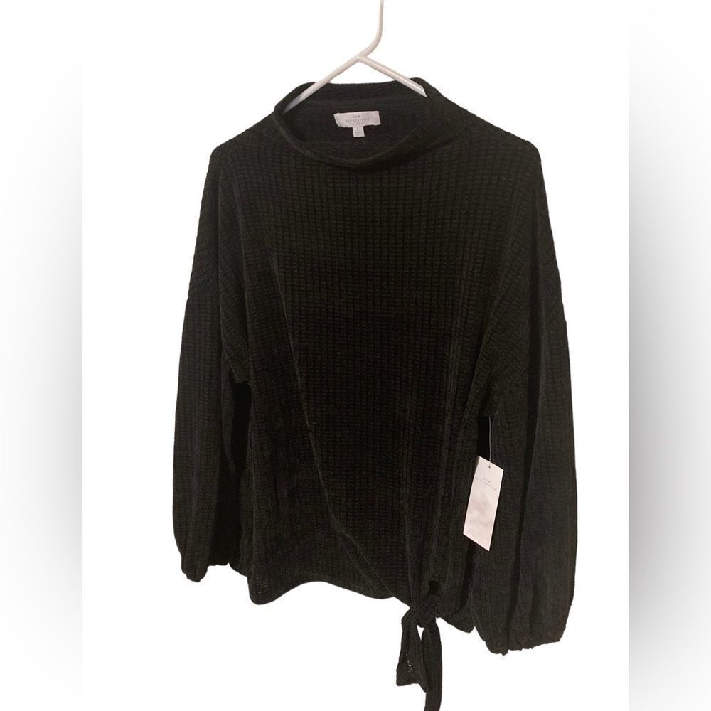 New Directions NWT Black Mock Turtle Neck Tie Top (so soft!) sz Large
